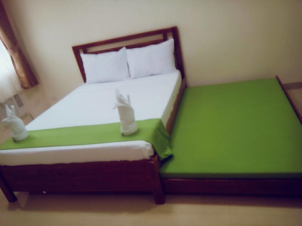 Gilin Pension House Puerto Princesa Luaran gambar